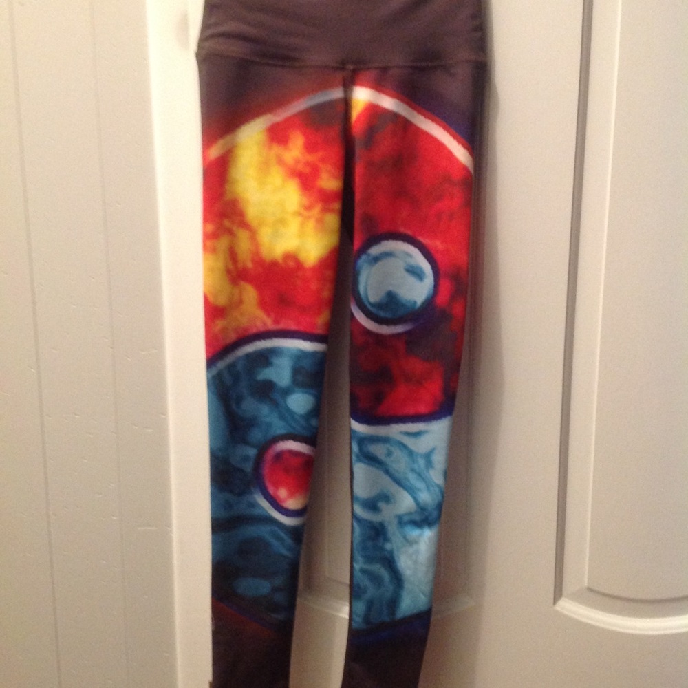 Downward Dog Miami Leggings S EUC